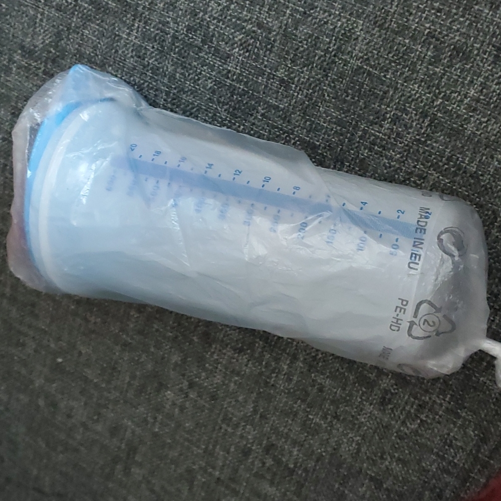 Tupperware Quick Shake